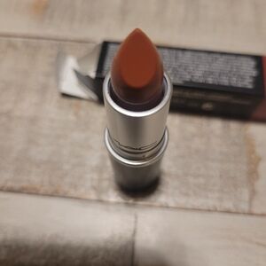 New Mac Satin Lipstick in Box: 813 Mocha